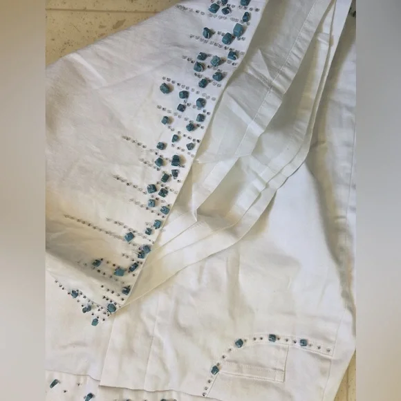 Jade White Skirt with Blue Embroidery and Matching Sleeveless Blouse! - Picture 5 of 11